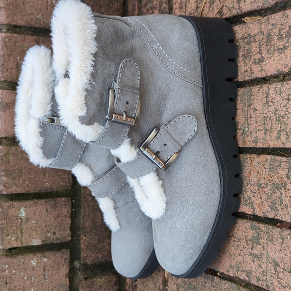 Anne Klein Shearling style Iflex Ankle Boots - Picture 1 of 15